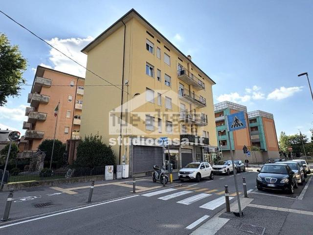 Appartamento in vendita a Boccaleone, Bergamo