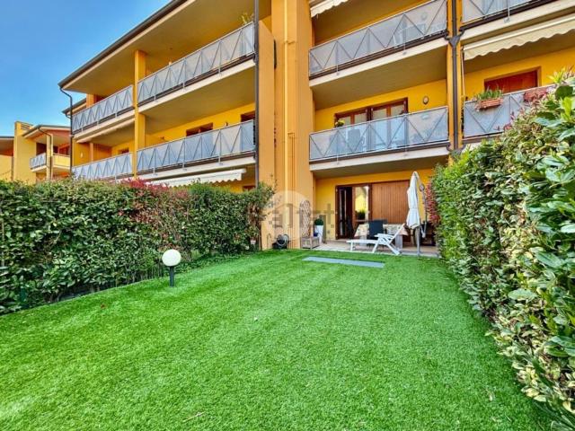 Appartamento in vendita a Rivoltella del Garda, Desenzano Del Garda