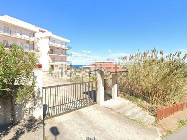 Appartamento in vendita a Marina di Roseto Capo Spulico, Calabria