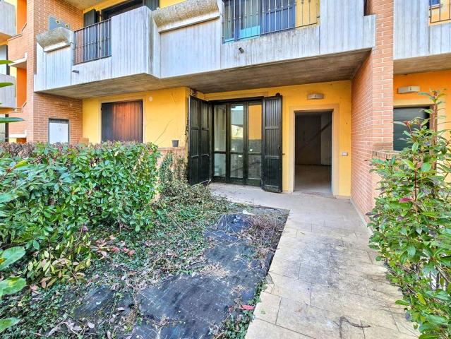 Appartamento in vendita a Cornate D'adda, Lombardia