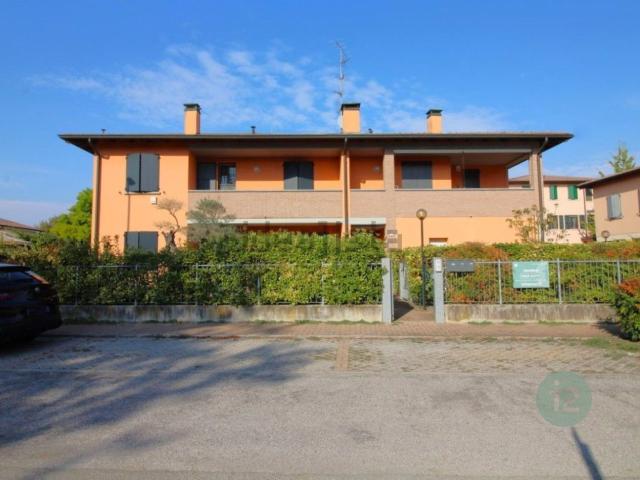 Appartamento in vendita a Vezzola, Novellara