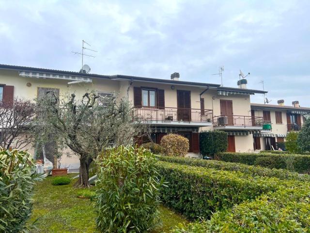 Appartamento in vendita a Rivoltella del Garda, Desenzano Del Garda