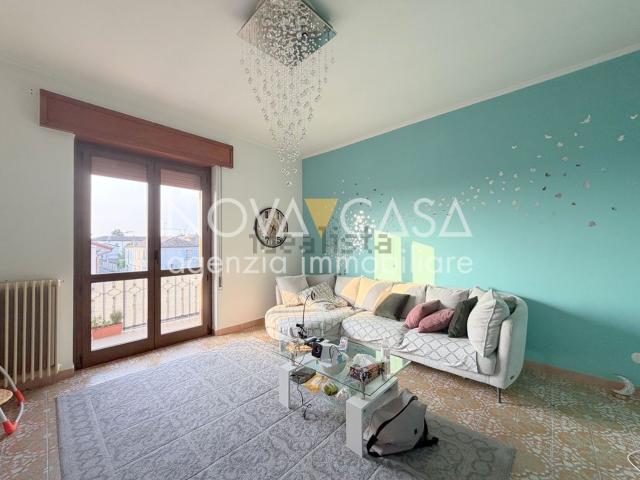 Appartamento in vendita a Castelleone, Lombardia