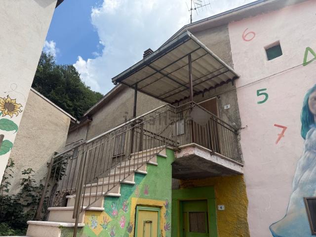 Appartamento in vendita a Scontrone, Abruzzo