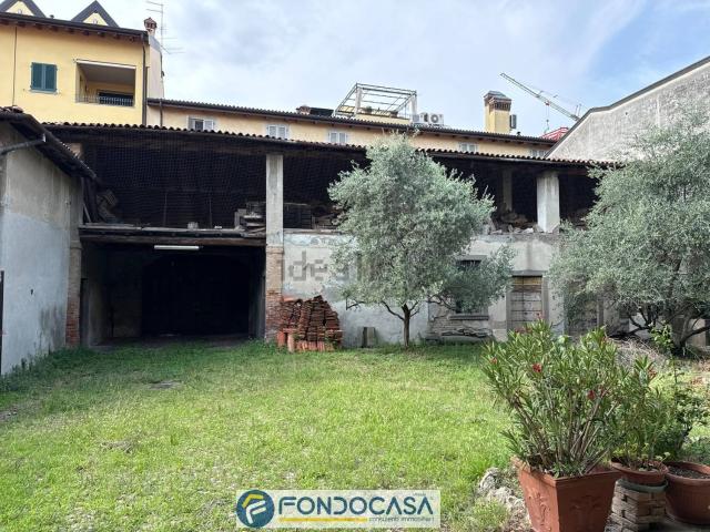 Appartamento in vendita a Villaggio Famiglia, Rovato
