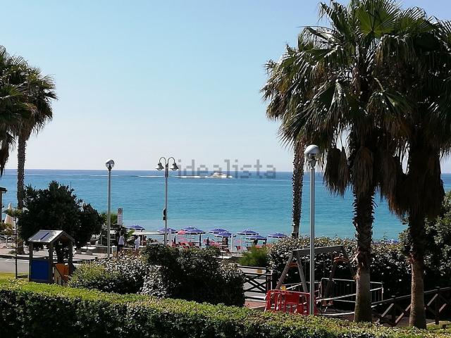 Appartamento in vendita a Vallecrosia, Liguria