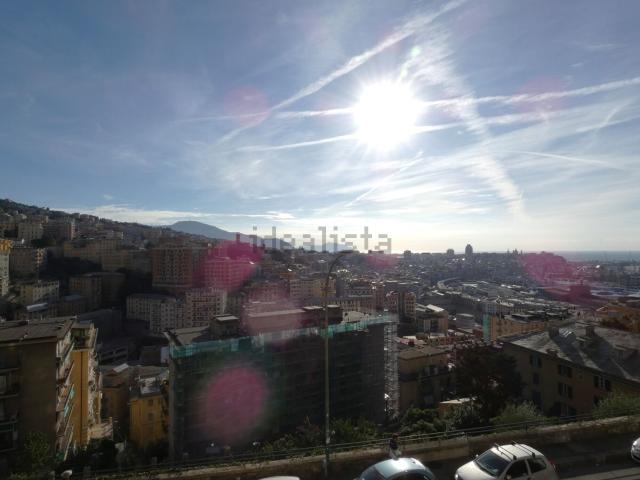 Appartamento in vendita a Lagaccio, Genova
