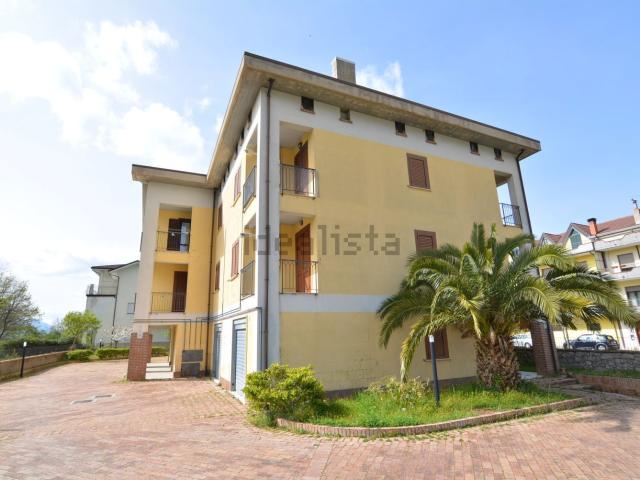 Appartamento in vendita a Laviano, Campania