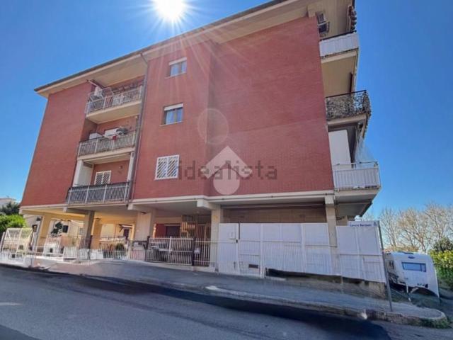 Appartamento in vendita a Ville di Nemi, Roma Capitale