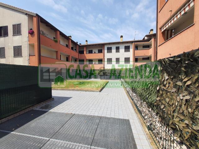 Appartamento in vendita a Casirate D'adda, Lombardia