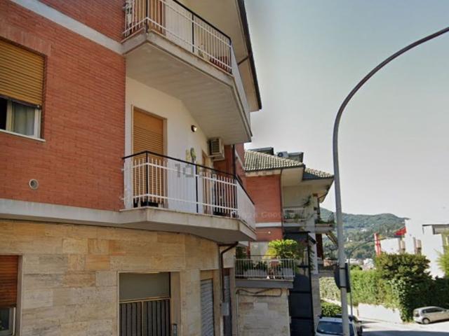 Appartamento in vendita a Borgo Solestà, Marche