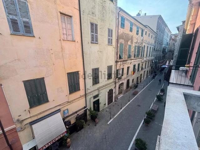 Appartamento in vendita a Ventimiglia, Liguria