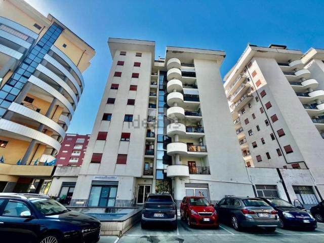 Appartamento in vendita a Quartiere Tribunale, Calabria