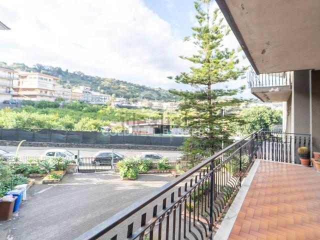 Appartamento in vendita a Aci Catena, Sicilia