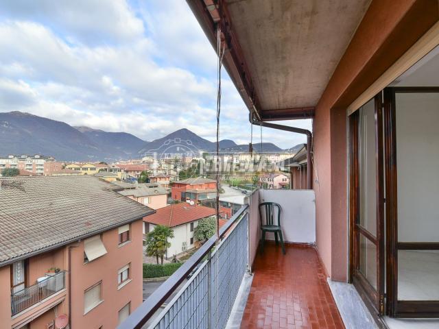 Appartamento in vendita a Cassina Mariaga, Erba