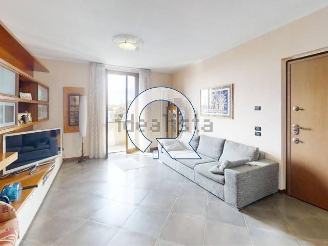 Appartamento in vendita a Rovellasca, Como