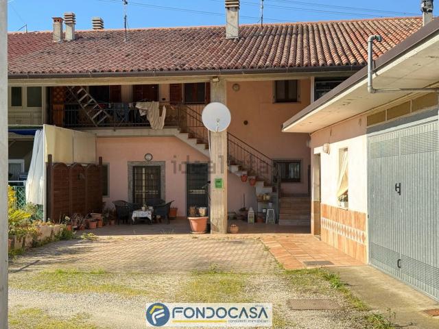 Appartamento in vendita a Cazzago San Martino, Lombardia