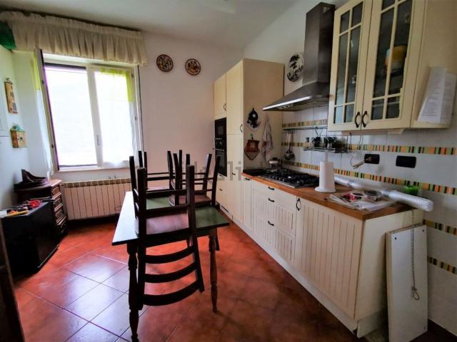 Appartamento in vendita a Val Polcevera, Serra Riccò