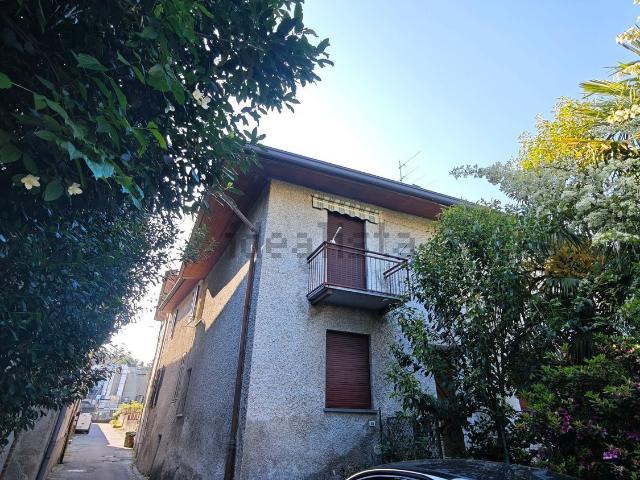 Appartamento in vendita a Como, Lombardia