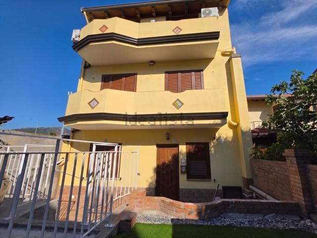 Appartamento in vendita a Piana, Capo D'orlando