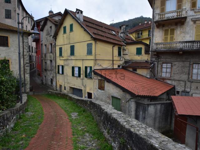 Appartamento in vendita a Rossiglione, Liguria