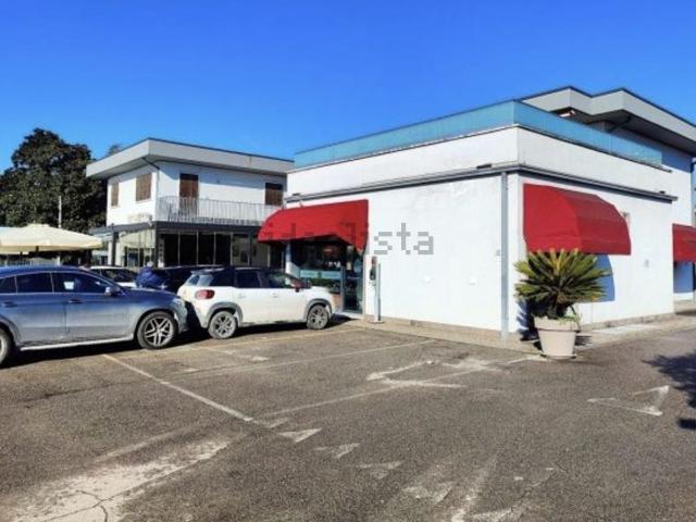 Appartamento in vendita a Peschiera Del Garda, Veneto