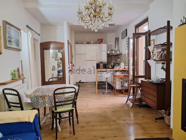 Appartamento in vendita a Castello al Monte, Marche