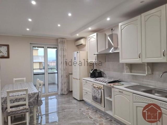 Appartamento in vendita a Calabria, Crotone