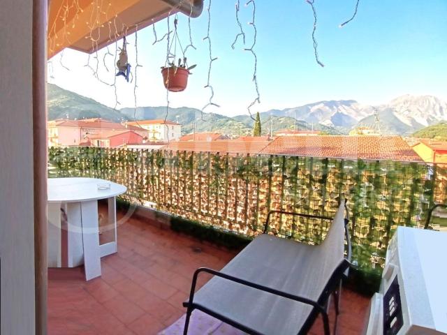 Appartamento in vendita a Perticata, Carrara