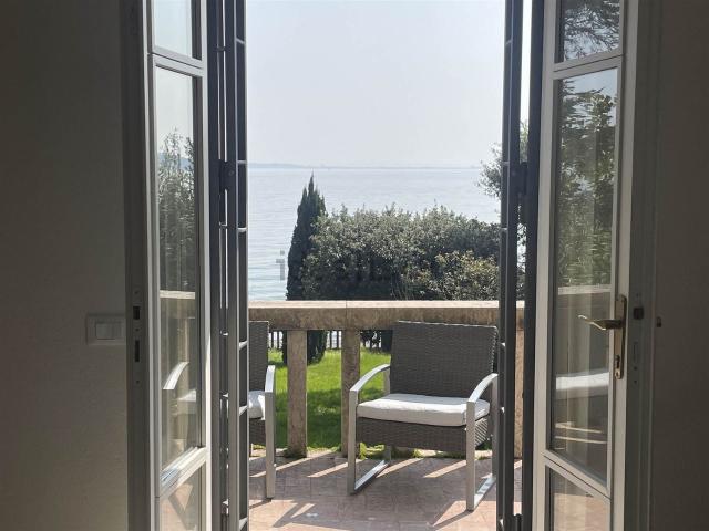 Appartamento in vendita a Padenghe sul Garda, Brescia