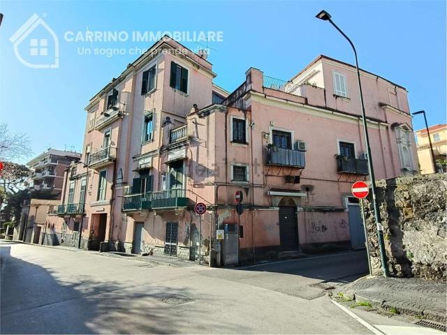 Appartamento in vendita a Portici, Campania