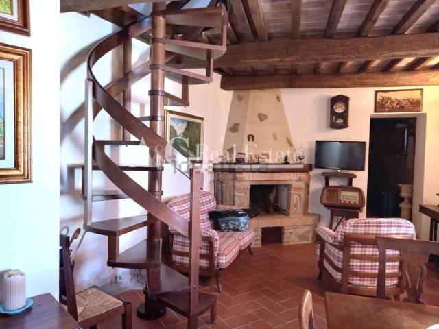 Appartamento in vendita a Cinigiano, Toscana