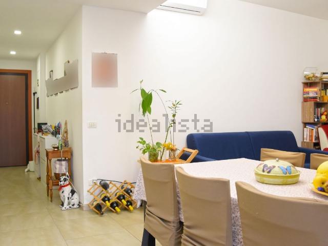 Appartamento in vendita a Osnago, Lombardia
