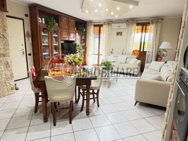 Appartamento in vendita a Borgo San Lorenzo, Toscana