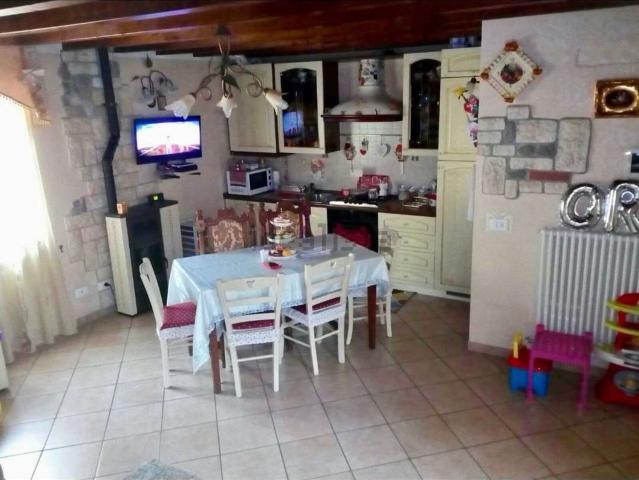 Appartamento in vendita a Lugagnano Val d'Arda, Piacenza