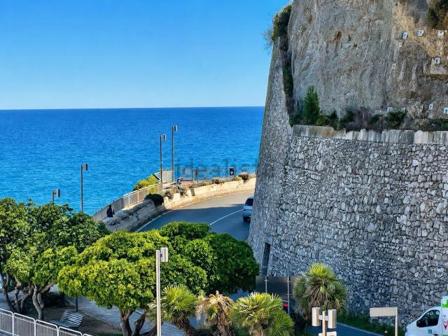 Appartamento in vendita a Celle Ligure, Liguria