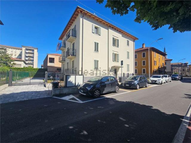 Appartamento in vendita a Ponte San Pietro, Lombardia