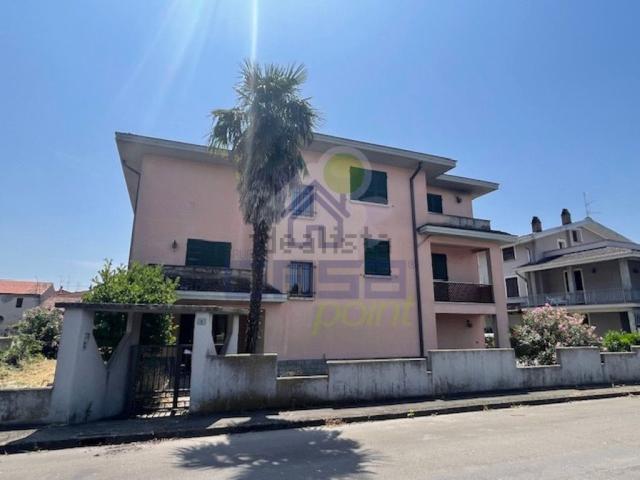 Appartamento in vendita a Castelvetro Piacentino, Reggio Emilia