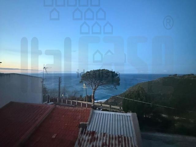 Appartamento in vendita a Piano Torre, Messina