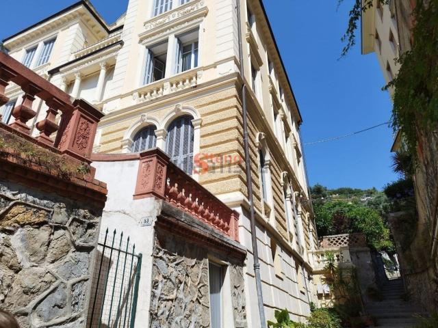 Appartamento in vendita a Imperia