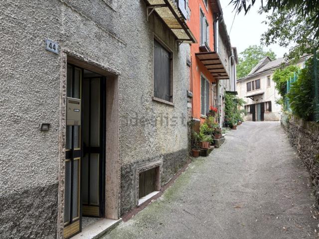 Appartamento in vendita a Bosco Chiesanuova, Veneto