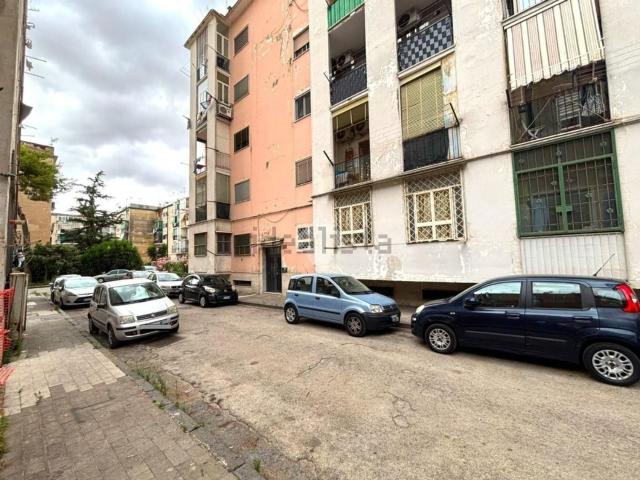 Appartamento in vendita a Municipalità 6, Campania