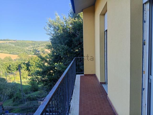 Appartamento in vendita a Acquasparta, Umbria