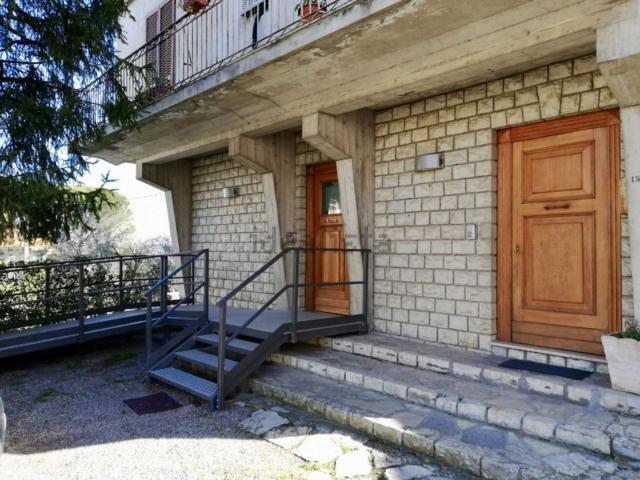 Appartamento in vendita a Poggetto, Gioiella