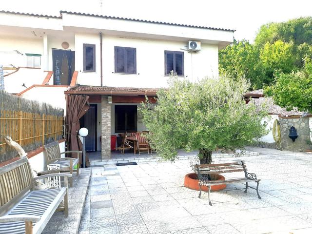 Appartamento in vendita a Centola, Campania