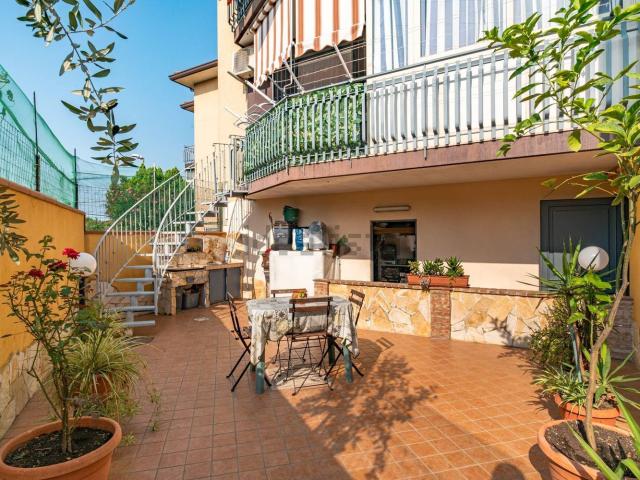 Appartamento in vendita a Riposto, Catania