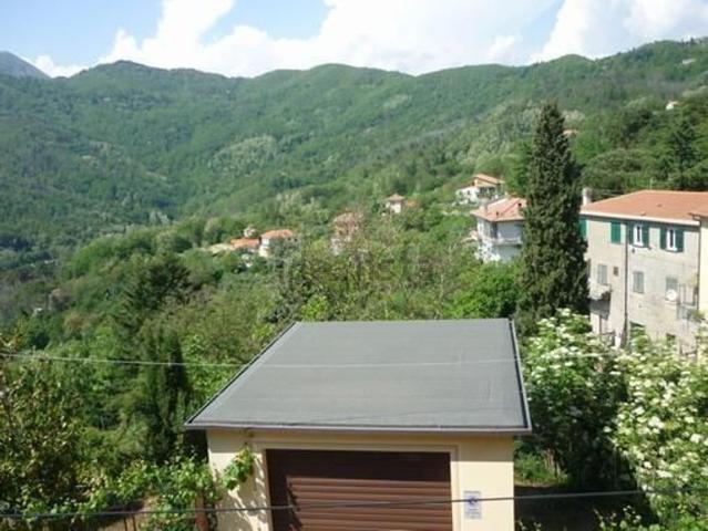 Appartamento in vendita a Castiglione Chiavarese, Liguria