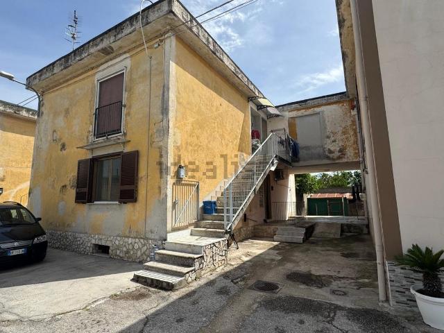 Appartamento in vendita a Camposano, Campania