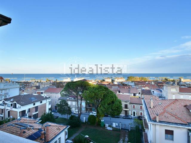 Appartamento in vendita a Centro, Marche