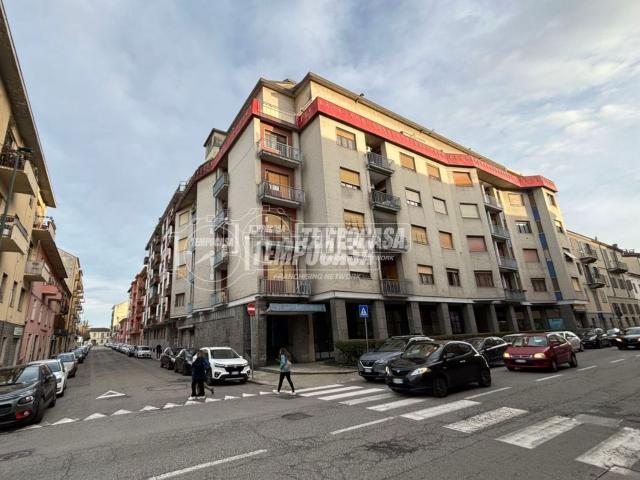 Appartamento in vendita a Porta Milano, Piemonte